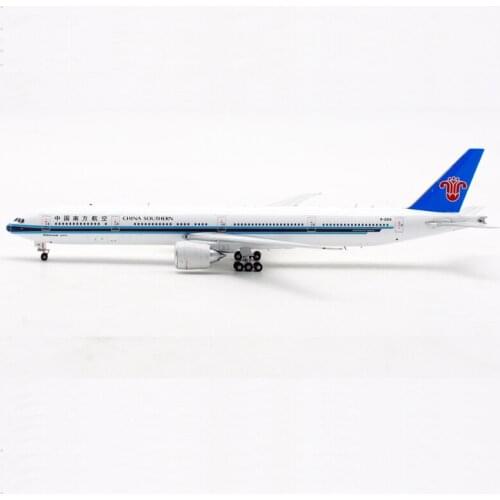 1:400 Scale China Southern Airways B777-300ER Airlines Model with Base Alloy Aircraft For Collectible Souvenir Show Gift Toys