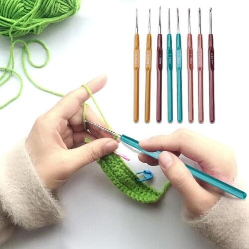 8Pcs Knitting Needles Crochet Hooks Tool Plastic 0.65/0.8/1.0/1.25/1.5/1.75/1.9/2.5 mm Sweater Sewing Needles Kit