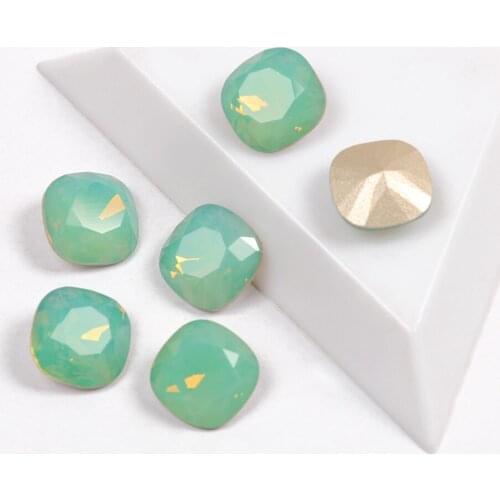 Best Quality Nails Rhinestone Cushion Cut Shape Pacific Opal Color Popular Glass Crystal Pointback Strass For 3D Nail Art Gems