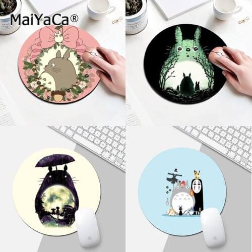 Cute Totoro Spirited Away Natural Rubber Gaming mousepad Desk Mat Round Desk Gamer Gaming Mat For PC Laptop Round Mouse Pad