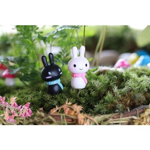 10pcs/lot Micro Landscape Flower Pot OrnamentsLandscaping Dollhouse Resin Shy Couple Rabbit Scarf DIY Assembled Decor KS 021