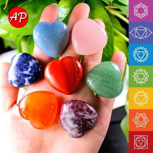 7pcs/set Natural Quartz handicraft 3cm Love Shape Crystal Mineral Specimen Healing Stones Seven Chakras Therapy Stone