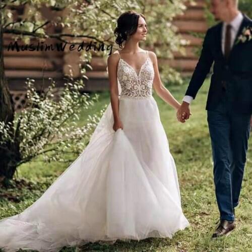 Sexy Spaghetti Straps Country Wedding Dress Sweep Train Tulle Lace Modest Garden Beach Wedding Dresses 2020 Cheap Bridal Gowns