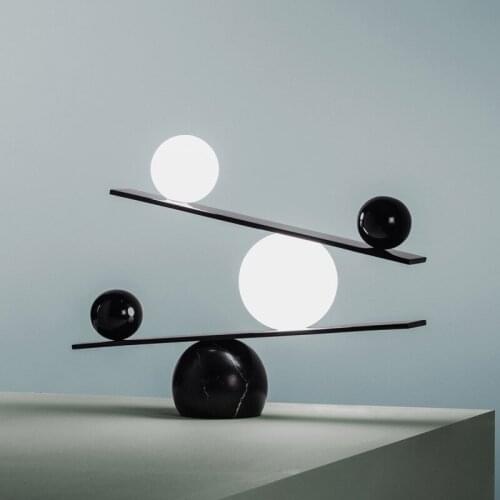 Modern Simple Very Simple Balance Desk Lamp Hotel Marble Glass Ball Desk Lamp Exhibition Hall Study Room Bedroom Decoration Lamp