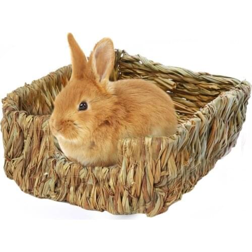 Natural Grass Plaited Rabbit Bed Handcraft Woven Small Pet Grass Nest For Guinea Pigs Chinchillas Rabbits Pet Chew Toy