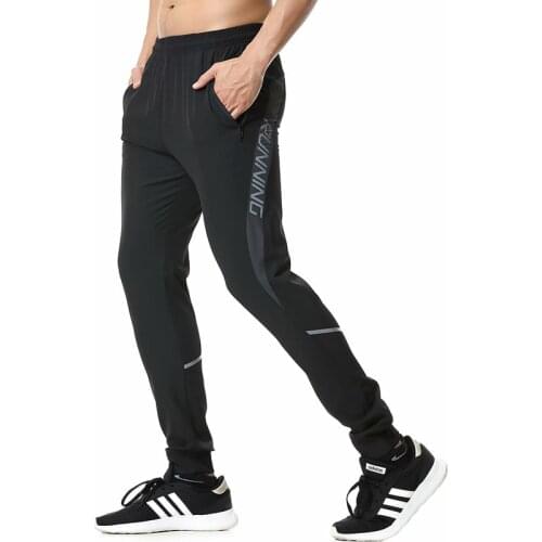 Queshark Professional Reflective Running Pants Men Sports Jogging Training Trousers Breathable Long Pants with Zipper Pocket