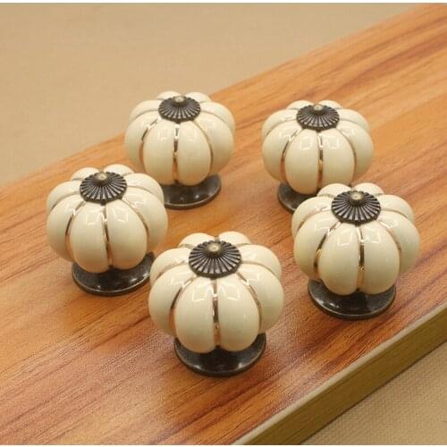 5pcs Pumpkin Shape Ceramic Door Handles Pull Cupboard Drawer Dresser Knobs Retro Ivory White Decor Handle Furniture Parts 40mm