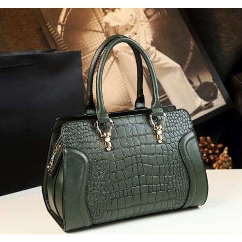 Crocodile pattern Leather Womens Bag 2021 New Atmosphere Handbag Middle-aged Ladies Mother Bag portable Messenger Bag Big tote