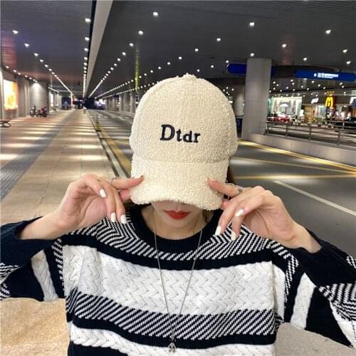 Womens Autumn and Winter Baseball Caps, Lamb Wool Warmth, All-match Casual Caps, Thickened and Velvet Warm Hats, Adjustable