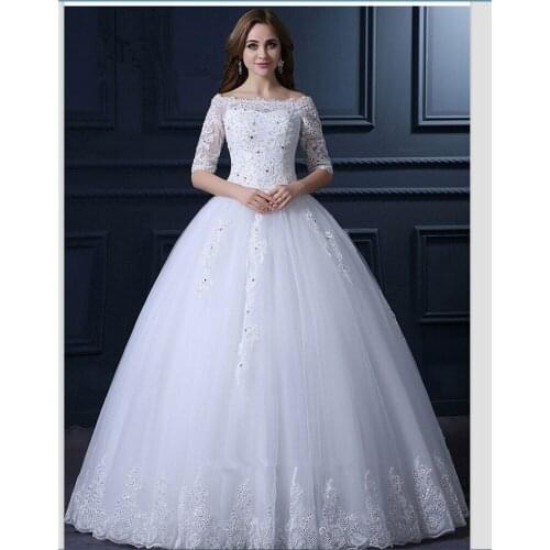 2018 Princess Vintage Lace Half Sleeve Floor Length Brides bridal Gown Beaded Robe de Mariage mother of the bride dresses