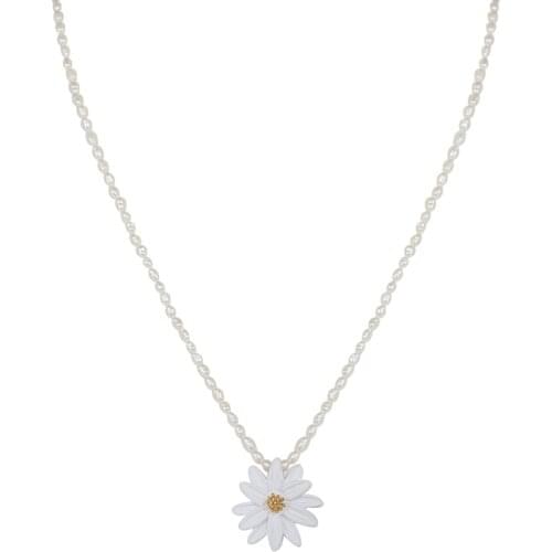 European and American Romantic Elegant Vintage Natural Millet Pearl White Daisy Necklace Female