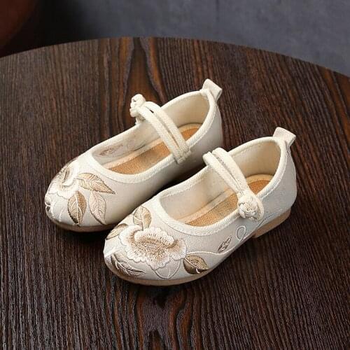 Hot! Spring autumn Cloth shoes for children shoes princess student Chinese ethnic wind shoes embroidered shoes performance