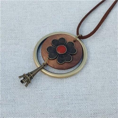Ethnic Style Natural Wood Round Pendant Necklace Copper Charms Wax Chain Necklace Jewelry For Woman
