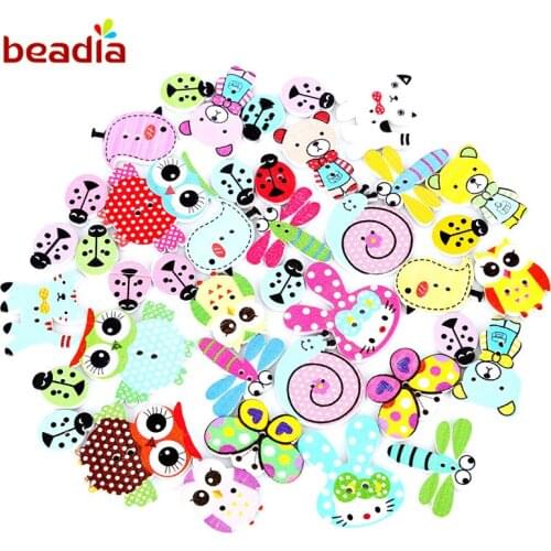 100PCS Random Mixed Animal Series Wooden Button Bear Owl Shape Wood Buttons Beads 2 Holes For Jewelry Making
