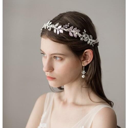 Romantic Sweetheart Bridal Headdress Alloy Leaves Pearls Rhinestone Hair Hoop for Wedding Perform Studio Travel Photo O345