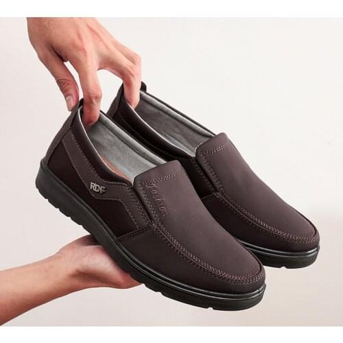 Autumn New Men Shoes Lightweight Sneakers Men Fashion Casual Walking Shoes Breathable Slip on Mens Loafers Zapatillas Hombre