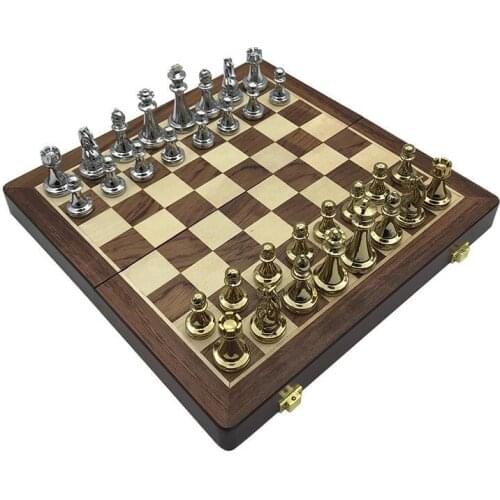 Entertainment Wooden Folding Chessboard Retro Metal Alloy Chess Board Pieces Chess Game Set High Quality Chessboard Gift