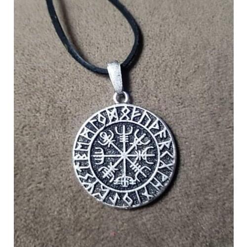 12pcs Norse Viking Vegvisir "Wayfinder" Pendant Runic Compass Symbol