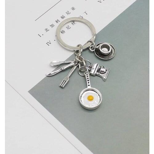 Glamour knife and fork, fries keychain, egg frying pan keychain, chef, bakery personality creative gift jewelry keychain