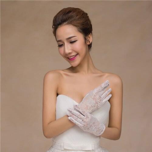 2021 Women Lace Gloves Female Elegant Short Glove Mittens Wedding Party Photography Bride Wedding Black Red White Golves