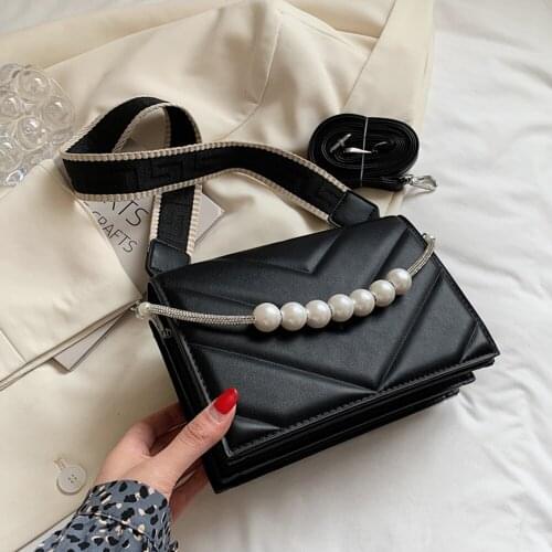 Small V-line Pearl Crossbody Bag With Short Beading Handle Luxury Handbags Women Bags Designer Brand Trends Shoulder Bag Totes