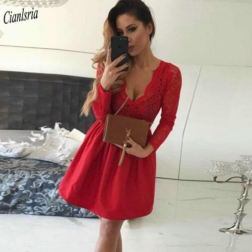 Red V-Neck Appliques Lace Top Short Cocktail Dresses Long Sleeve Mini Prom Party Homecoming Dress