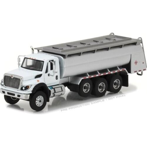 GreenLight 1:64 2017 WorkStar Tanker Truck boutique alloy car toys for children kids toys Model original box