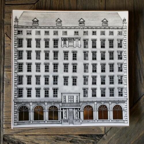 A Retro Gold Swan Castle Decorative Bone China Plate Decorative Plate 8/10 Inch lina Style Hanging Plate