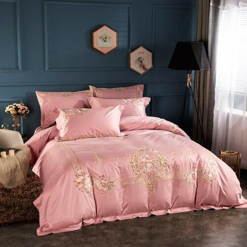 European Pink Embroidered luxury bedding suit Egyptian cotton large bed cover feather quilt cover bed sheet pillow cover