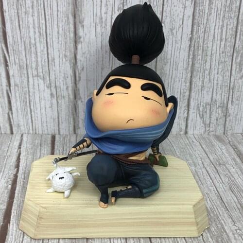 Animation Action Figures Shinnosuke Nohara COS Warrior Version Q Vehicle Model Collection Ornaments