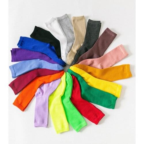 Solid candy color women socks ins harajuku fluorescent green girls short socks autumn winter funny happy skateboard socks cotton