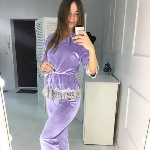 Restve Women's Knitted Pajamas