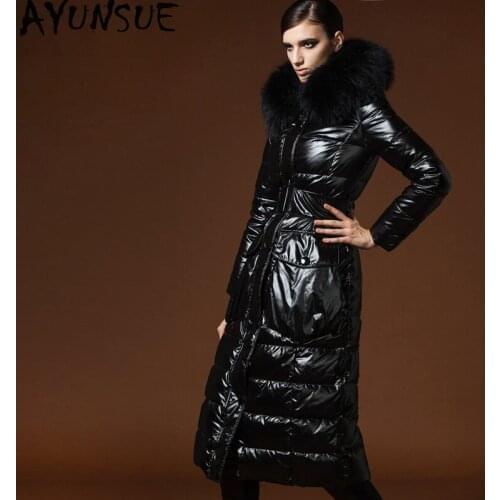 2020 Womens Winter Down Jacket Long Coat Large Raccoon Fur Collar 90% White Duck Down Coat Slim High-end Warm Parka KJ2737