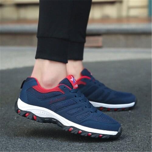 Light Weight Cheap Men Sport Shoes Blue Lace Up Low-Cut Flyweather Men Shoes 2019 New Classic Trainers Comfort Running Shoes
