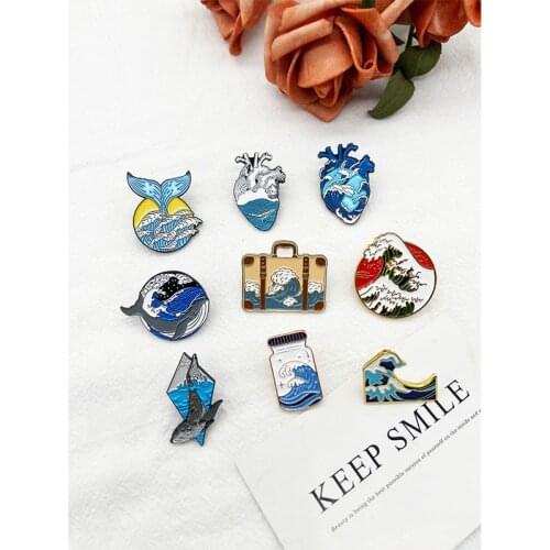 Simple Creative Wave Whale Pin Fashion Exquisite Blue Wave Suitcase Light Bulb Fish Tail Shape Enamel Metal Brooch Badge Gift