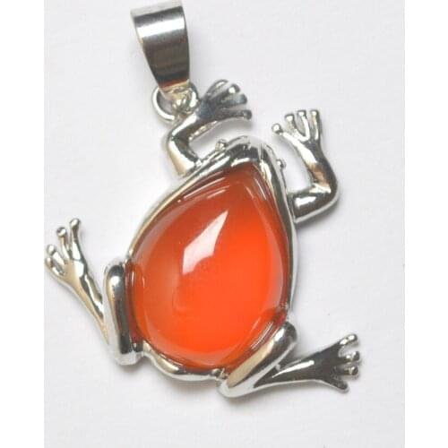 Red Carnelian Stone Bead Pendant Frog Animal Jewelry For Woman Gift Fashion S3086
