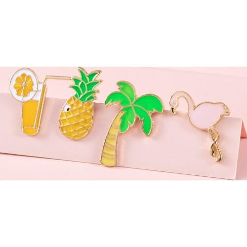 Shamir 4 PCS Pineapple Coconut Trees Brooch On The New Design Flamingos Badge Pin Women Jewelry Accessories Gifts