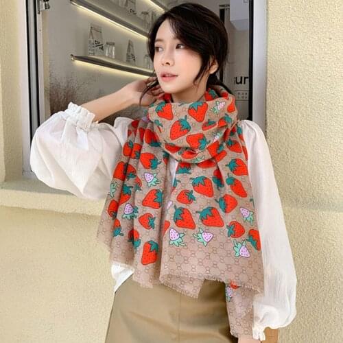 Luxury fashion cotton strawberry scarf wrap,korean scarf shawl,Muslim hijab,echarpe femme,bohemian stole sjaal,ponchos and capes