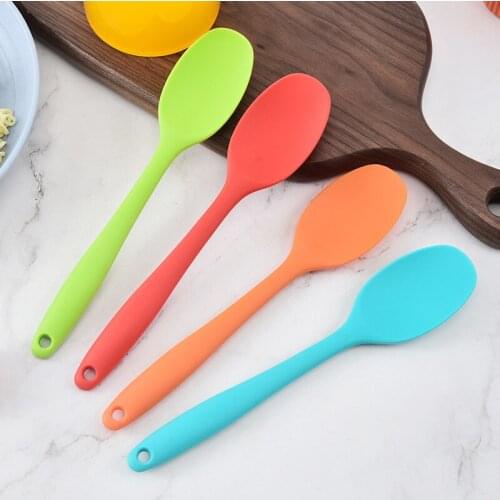 The New Silicone One-Piece Small Spoon Food Supplement Spoon Mini Soup Spoon Household Mixing Spoon Kitchen Baking Tools