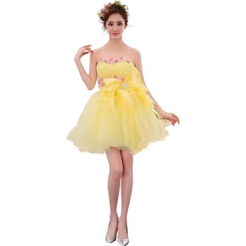 Vestidos 2020 Light Yellow Tulle Short Quinceanera Dresses Fashion Sexy Strapless Party Prom Ball Gown Appliques Host Dress