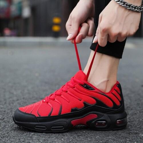 High Quality Casual Shoes Men Outdoor Breathable Climbing Sports Shoes Men Comfort Non-Slip Air Cushion Damping Sneakers Zapatos