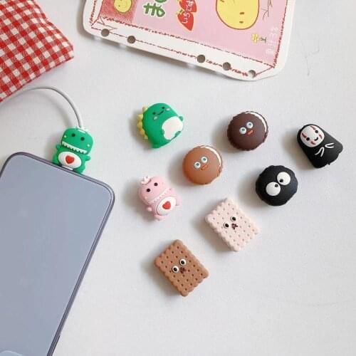 10pcs/lot Cable Accessory Cable Animal Bites Cartoon USB Cable Protector For iphone 6 7 8 X USB cable protection Sleeve Protect