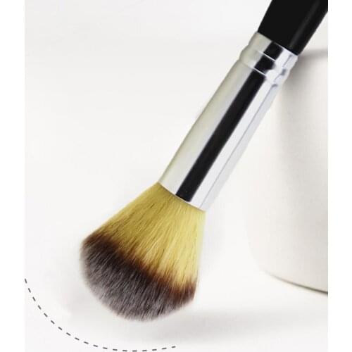 Blush Brush Non-drop Smooth Soft Two-headed Makeup Brush for Dressing Room
