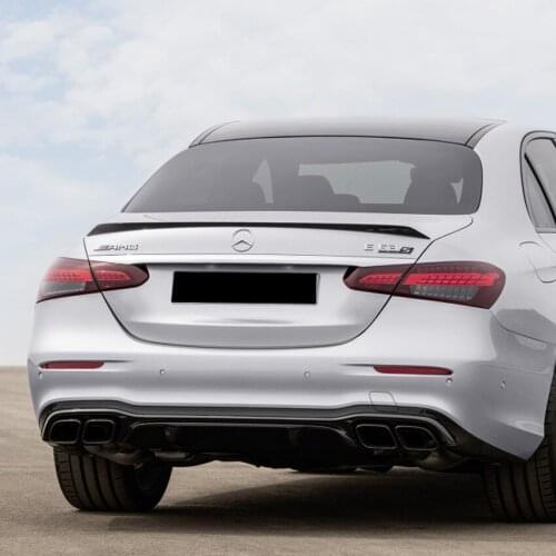 It is suitable for the modification of fixed wing spoiler of Mercedes Benz E-class w213 E260 E300 + e63s tail