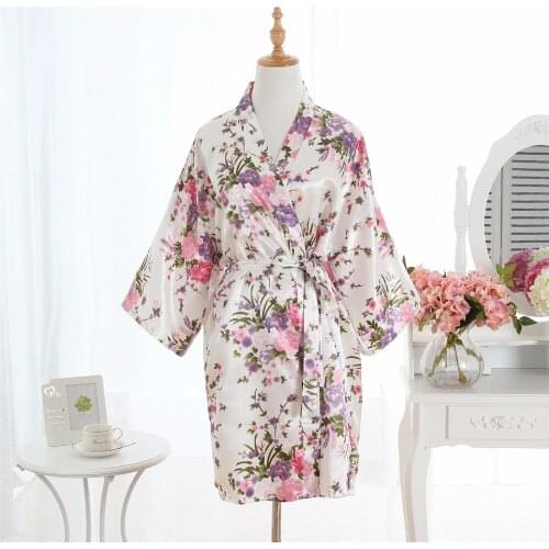 Plus Size Fashion Ladies Summer Mini Kimono Short Robe Bath Gown Black Chinese Women Rayon Yukata Nightgown Pijama Mujer Mds003