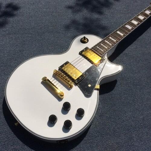 Electric guitar, Rosewood fingerboard, Black pickguard, Gold hardware, Mahogany body electric guitar, Free shipping