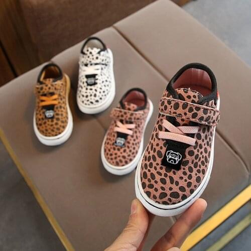 2021 New Leopard Children Shoes Girls White Yellow Pink Flat Heel Boys Sneakers Baby Toddler Kids Outdoor Shoes Soft Sole E06302
