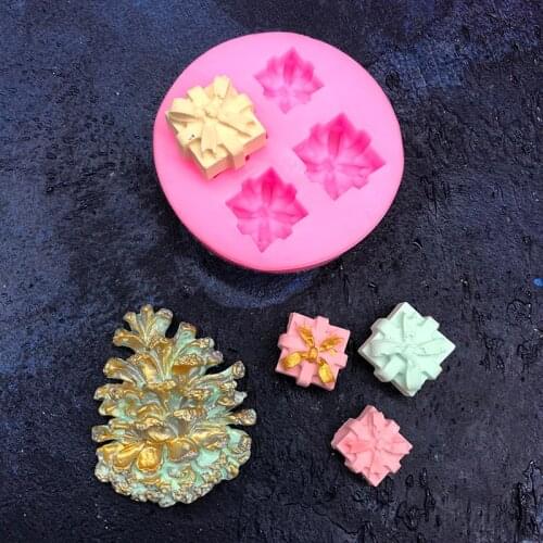 Christmas gift box & pine cone silicone mold chocolate turn sugar candy mold cake decoration baking toolsesin moulds
