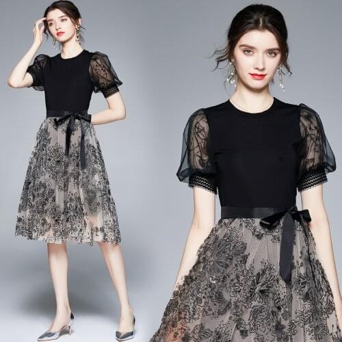 New Arrival Women Patchwork Mesh Dress 2021 Summer Designer Embroidery Puff Sleeve Lace Up Ball Gown Dress