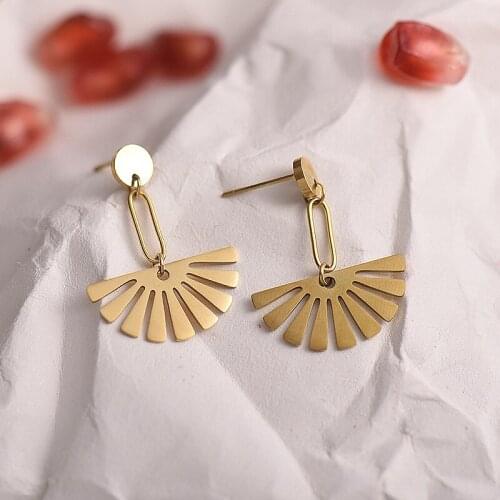 2021 New Stainless Steel Geometric Dangle Earrings For Women High Quality Gold Hollow Out Sector Leaf Bohemian Earrings Jewelry